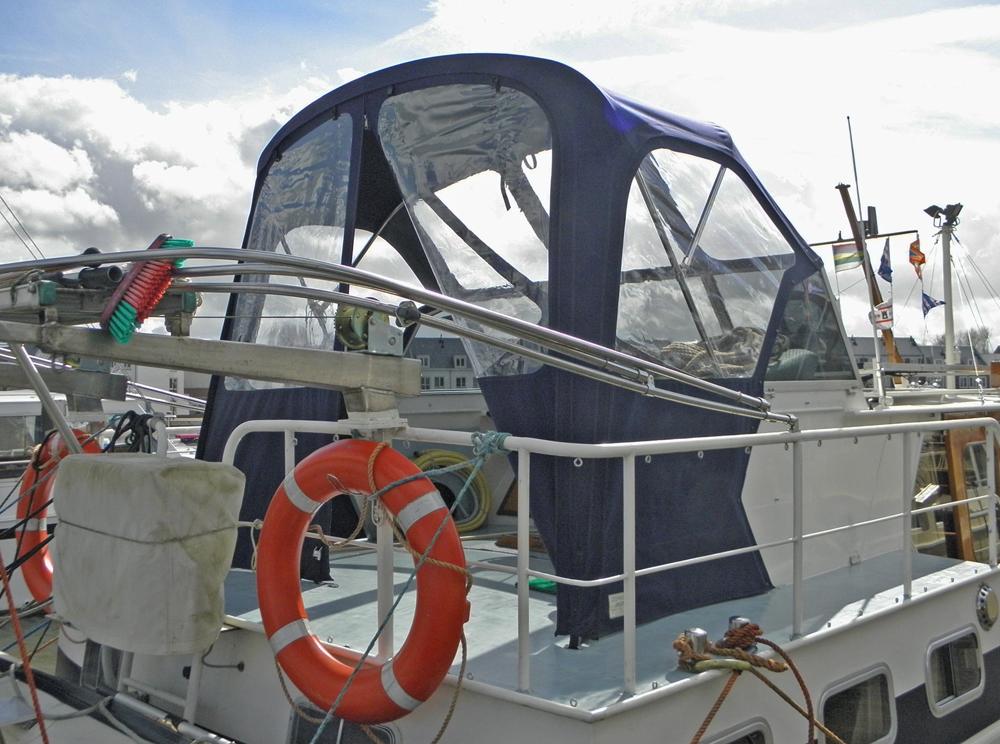 picture Deck equipment